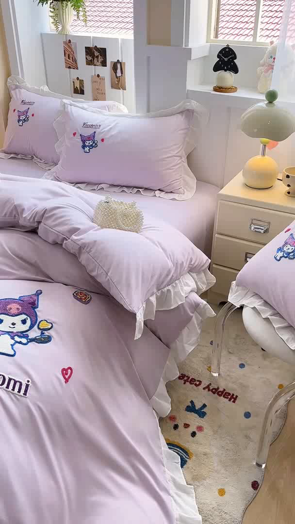 91家纺网 家纺一手货源 找家纺 博雅 2025春夏新款毛巾绣三丽鸥水洗棉花边四件套正版授权 毛巾绣-多彩库洛米