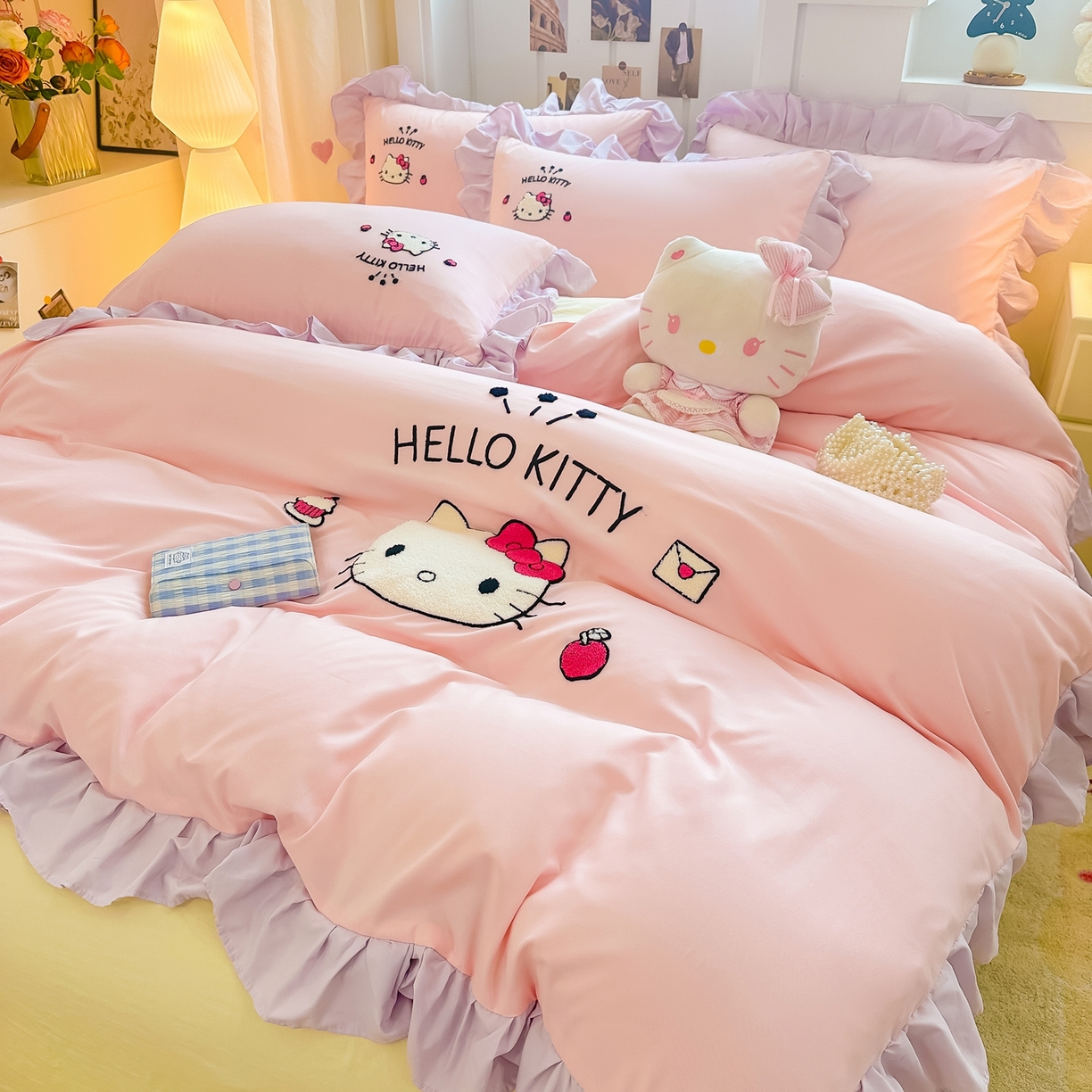 91家纺网 家纺一手货源 找家纺 博雅 2025春夏新款毛巾绣三丽鸥水洗棉花边四件套正版授权 毛巾绣-甜美KT猫