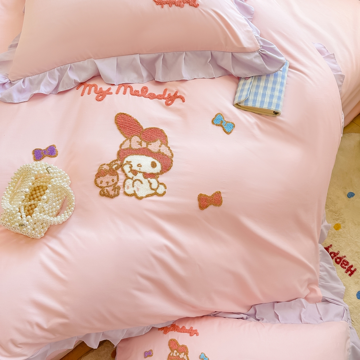 91家纺网 家纺一手货源 找家纺 博雅 2025春夏新款毛巾绣三丽鸥水洗棉花边四件套正版授权 毛巾绣-小兔美乐蒂