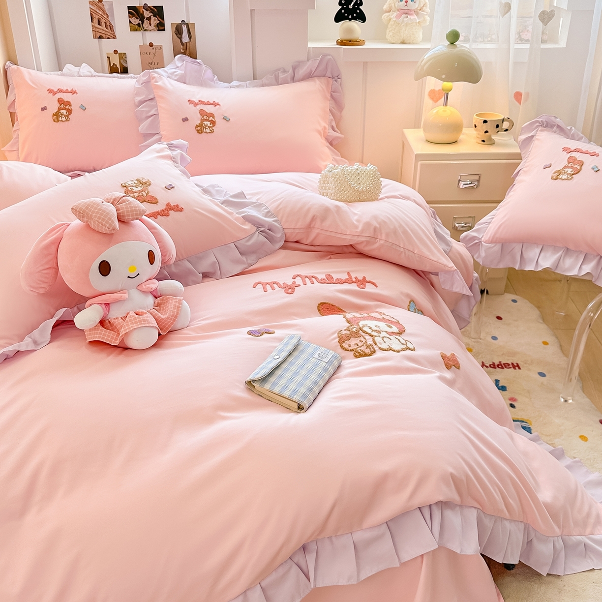 91家纺网 家纺一手货源 找家纺 博雅 2025春夏新款毛巾绣三丽鸥水洗棉花边四件套正版授权 毛巾绣-小兔美乐蒂