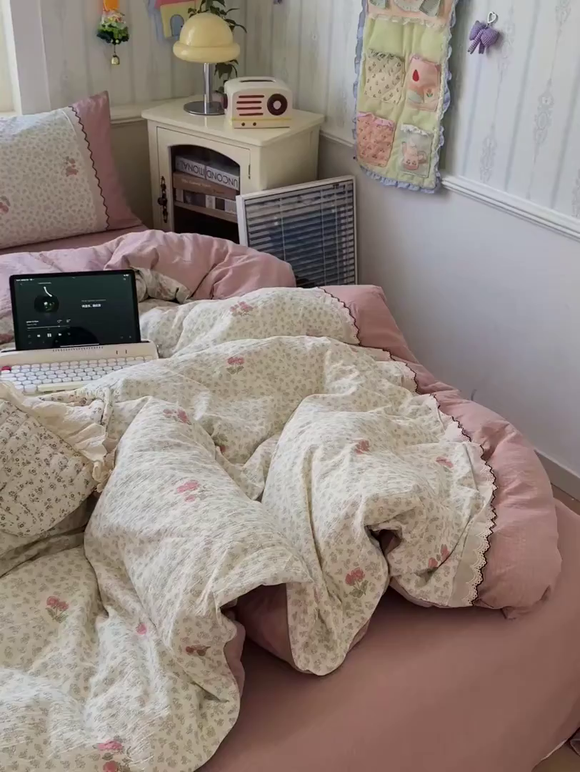 91家纺网 家纺一手货源 找家纺 （总）水墨江南 2025新款云感皱皱纱全棉花边四件套场景一