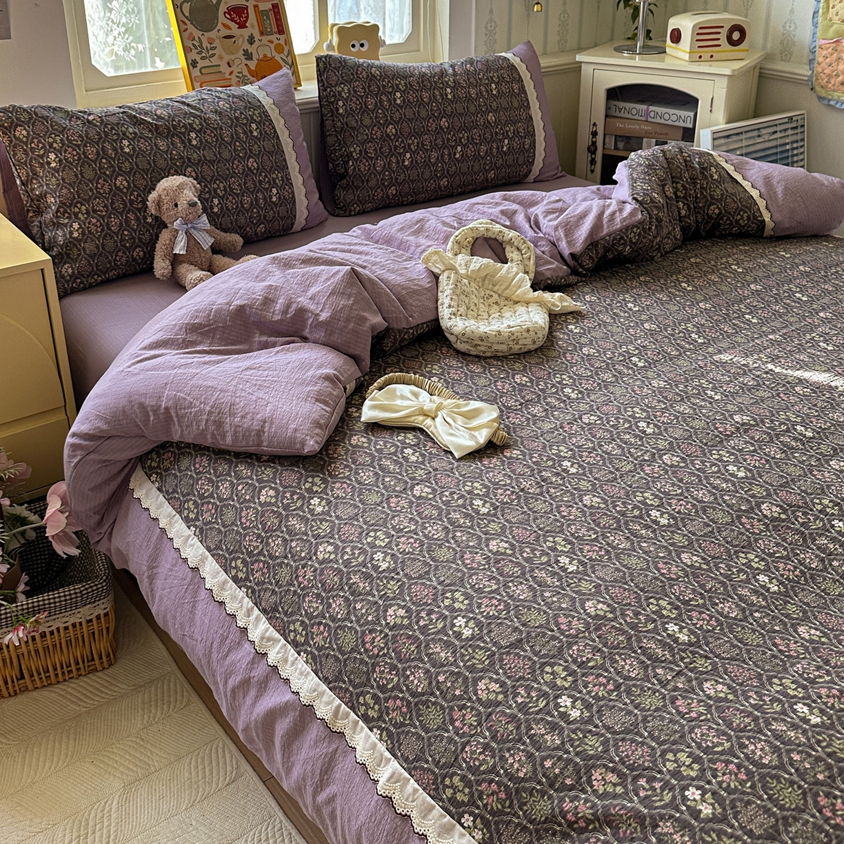 91家纺网 家纺一手货源 找家纺 水墨江南 2025新款云感皱皱纱全棉花边四件套场景一 花边款-秘境