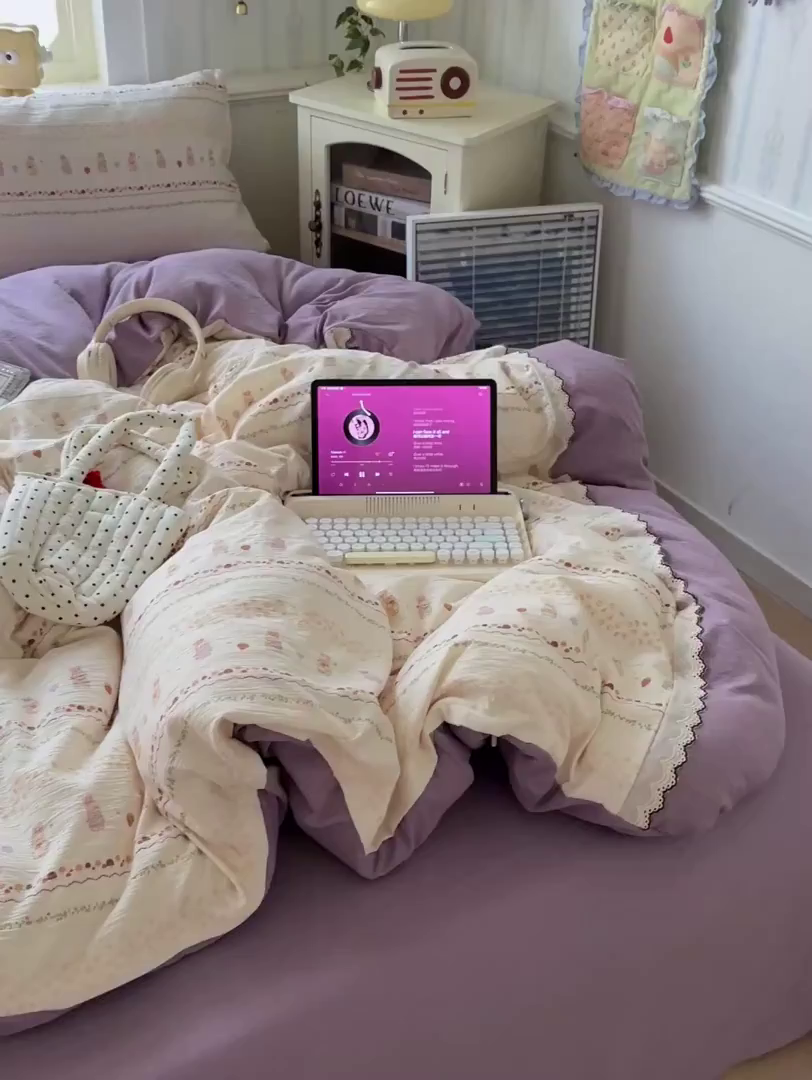 91家纺网 家纺一手货源 找家纺 水墨江南 2025新款云感皱皱纱全棉花边四件套场景一 花边款-快乐小兔