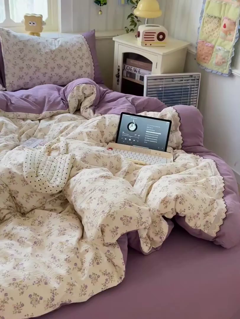 91家纺网 家纺一手货源 找家纺 水墨江南 2025新款云感皱皱纱全棉花边四件套场景一 花边款-浪漫花枝