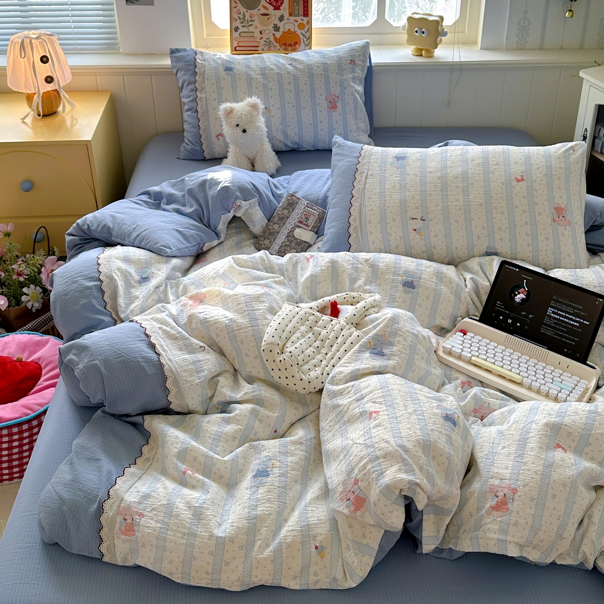 91家纺网 家纺一手货源 找家纺 水墨江南 2025新款云感皱皱纱全棉花边四件套场景一 花边款-绒绒象