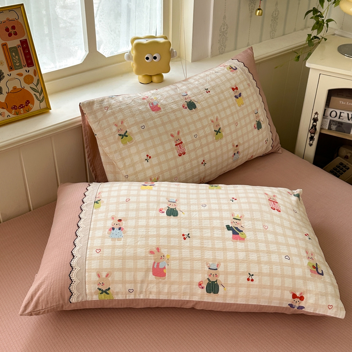 91家纺网 家纺一手货源 找家纺 水墨江南 2025新款云感皱皱纱全棉花边四件套场景一 花边款-兔宝宝