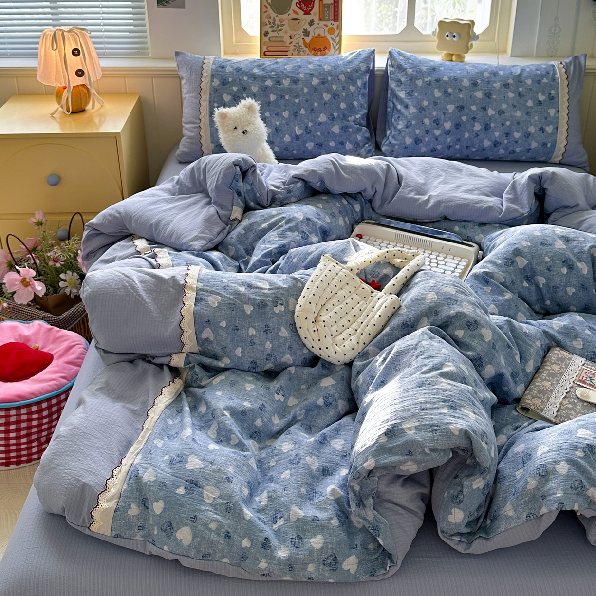 91家纺网 家纺一手货源 找家纺 水墨江南 2025新款云感皱皱纱全棉花边四件套场景一 花边款-小确幸