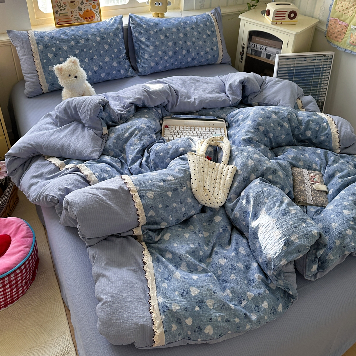 91家纺网 家纺一手货源 找家纺 水墨江南 2025新款云感皱皱纱全棉花边四件套场景一 花边款-小确幸