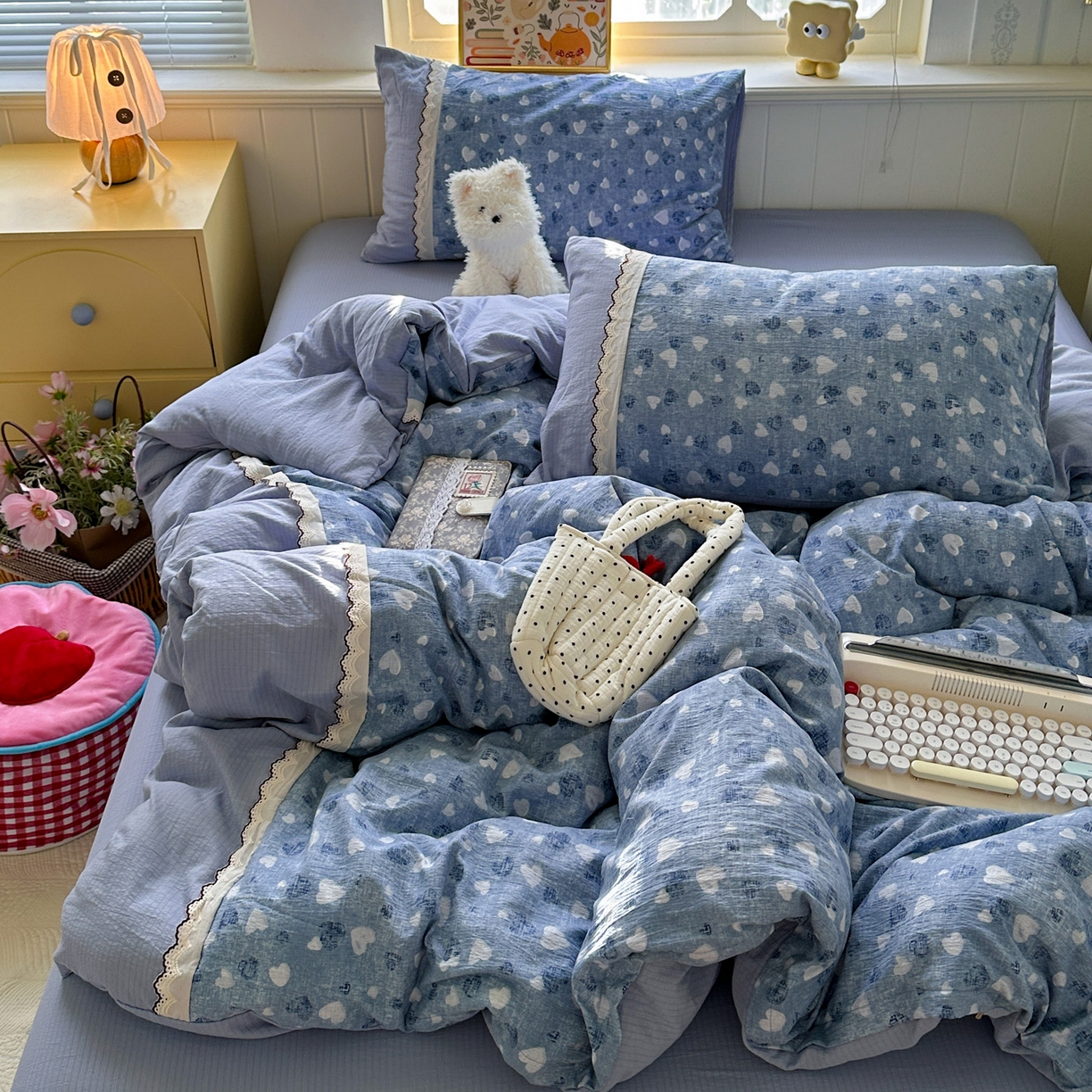 91家纺网 家纺一手货源 找家纺 水墨江南 2025新款云感皱皱纱全棉花边四件套场景一 花边款-小确幸