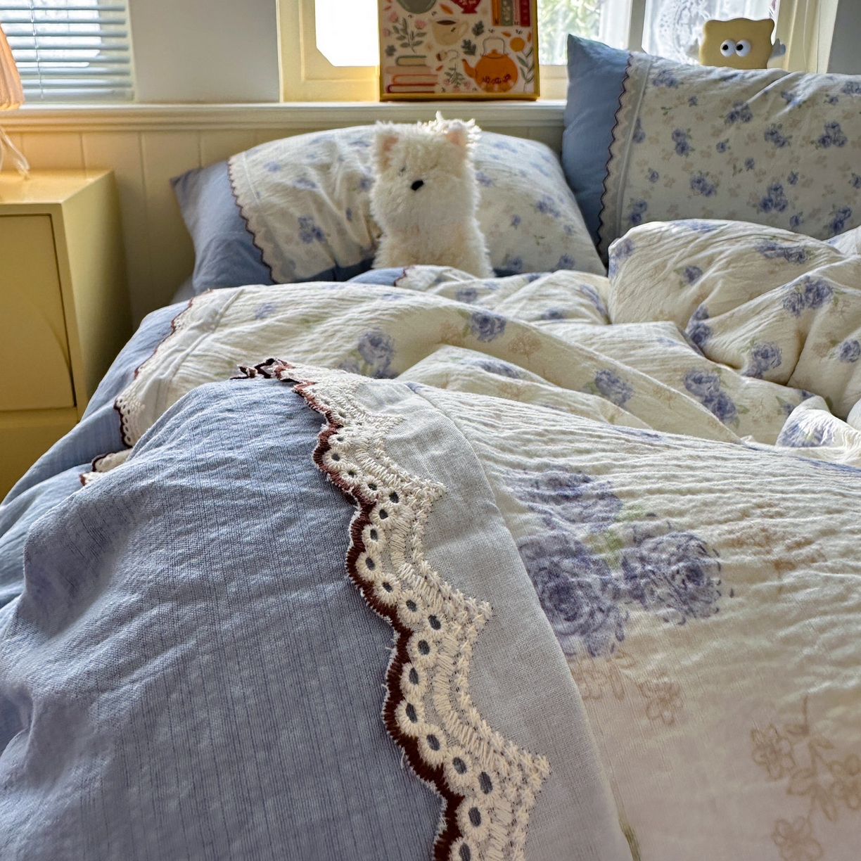 91家纺网 家纺一手货源 找家纺 水墨江南 2025新款云感皱皱纱全棉花边四件套场景一 花边款-幽香