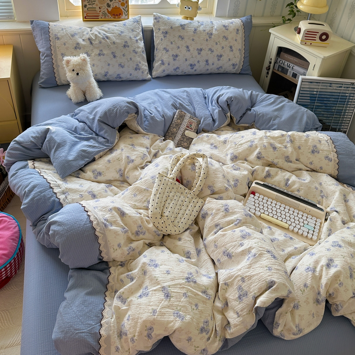 91家纺网 家纺一手货源 找家纺 水墨江南 2025新款云感皱皱纱全棉花边四件套场景一 花边款-幽香