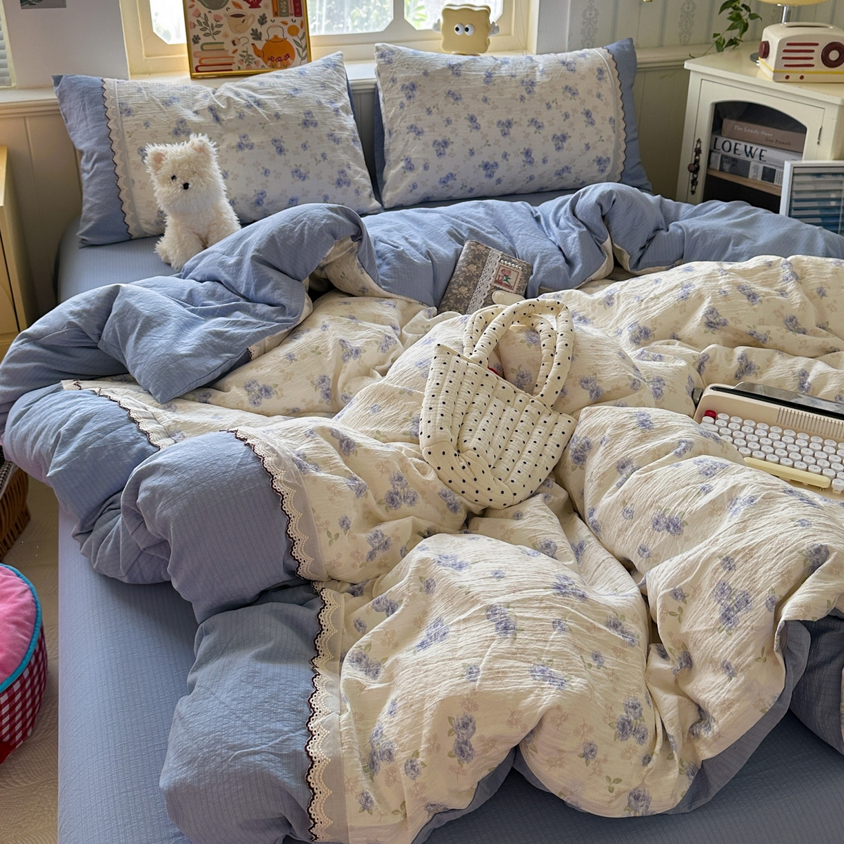 91家纺网 家纺一手货源 找家纺 水墨江南 2025新款云感皱皱纱全棉花边四件套场景一 花边款-幽香