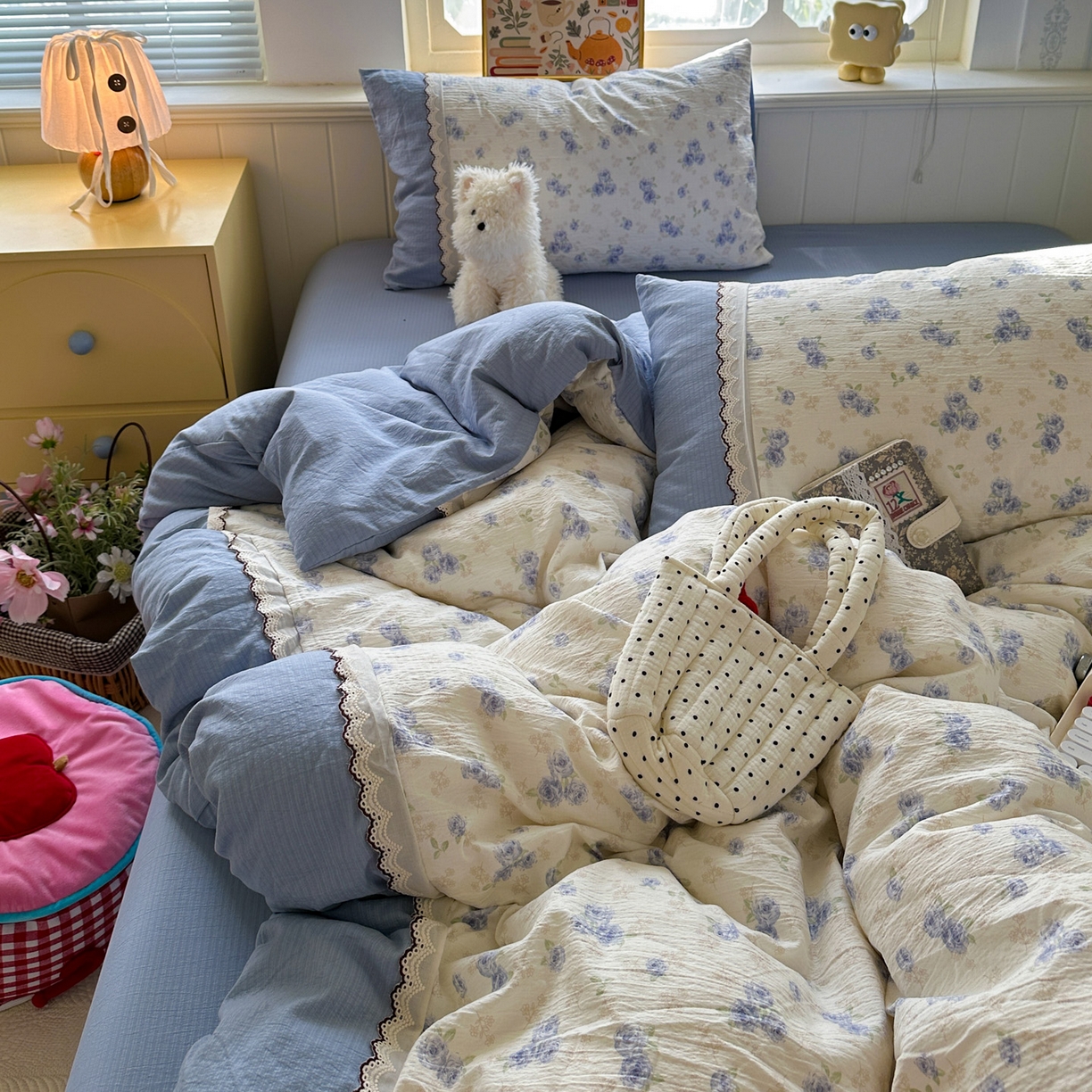 91家纺网 家纺一手货源 找家纺 水墨江南 2025新款云感皱皱纱全棉花边四件套场景一 花边款-幽香