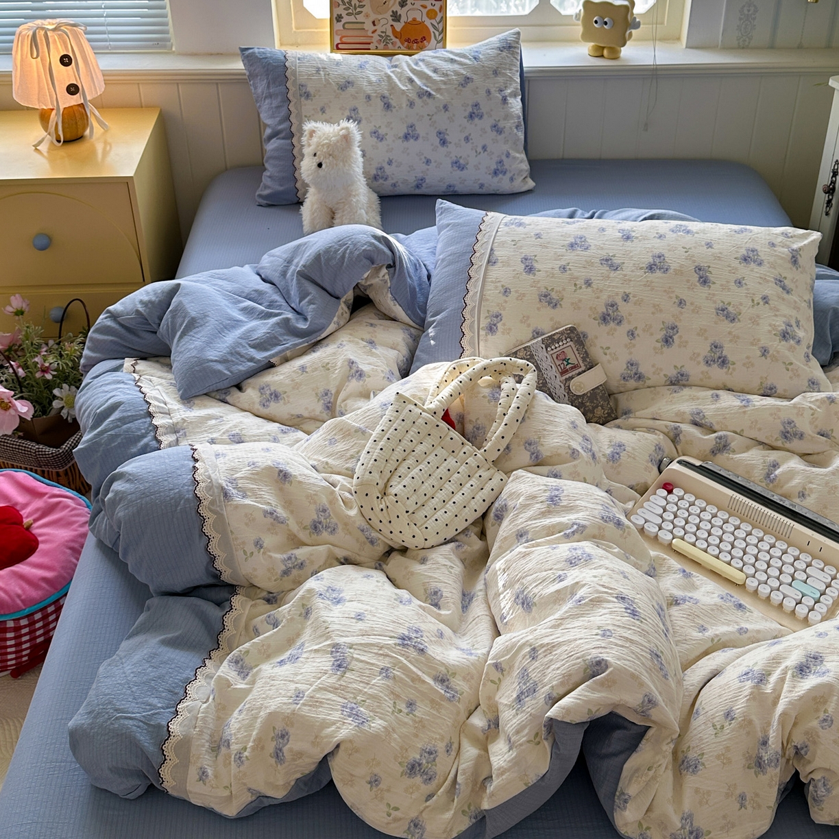 91家纺网 家纺一手货源 找家纺 水墨江南 2025新款云感皱皱纱全棉花边四件套场景一 花边款-幽香