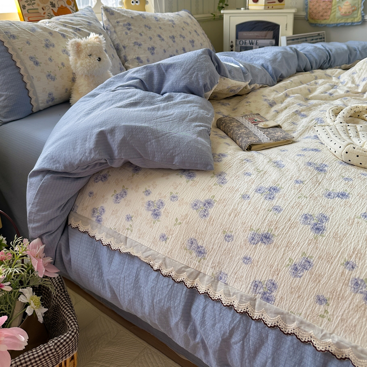 91家纺网 家纺一手货源 找家纺 水墨江南 2025新款云感皱皱纱全棉花边四件套场景一 花边款-幽香