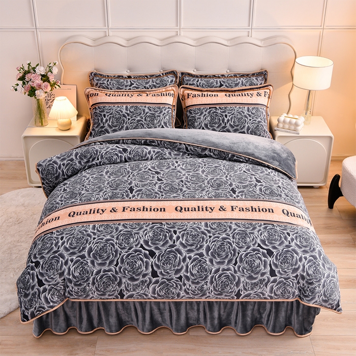 91家纺网 家纺一手货源 找家纺 绒宴2025新230克特厚款印花牛奶绒单被套法莱绒金貂被套单件 流金岁月