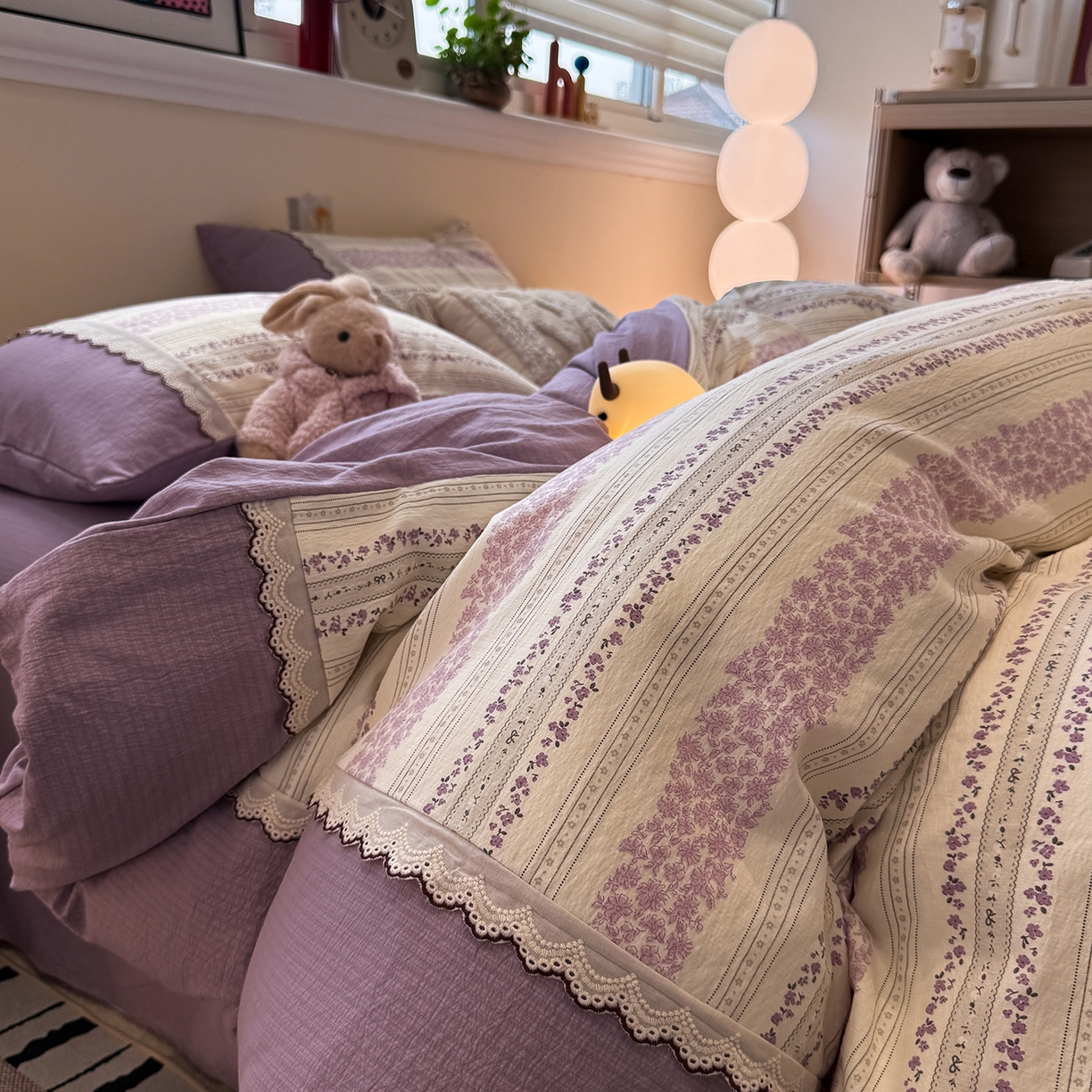 91家纺网 家纺一手货源 找家纺 （总）水墨江南 2025新款云感皱皱纱全棉花边四件套-场景二