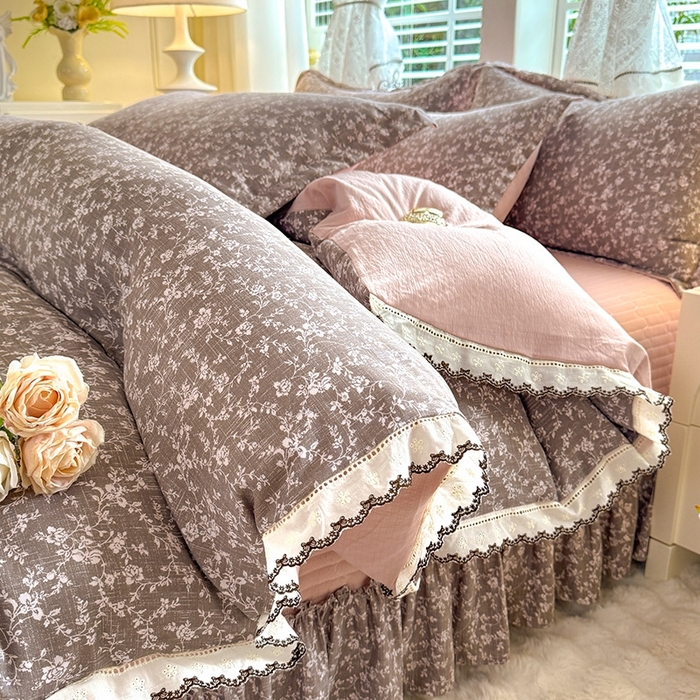 91家纺网 家纺一手货源 找家纺 （总）韩约家纺 2025新款全棉纯棉镂空双色刺绣花边法式床盖款棉麻四件套