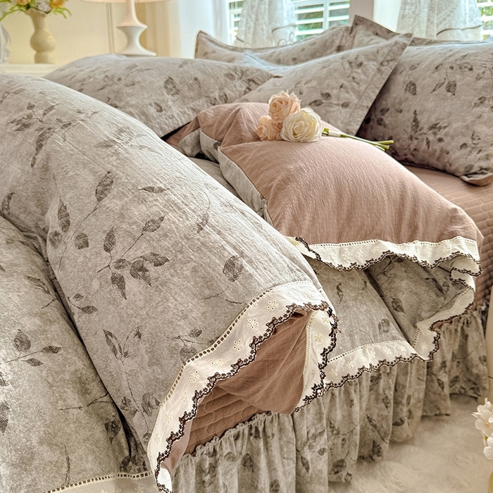 91家纺网 家纺一手货源 找家纺 （总）韩约家纺 2025新款全棉纯棉镂空双色刺绣花边法式床盖款棉麻四件套