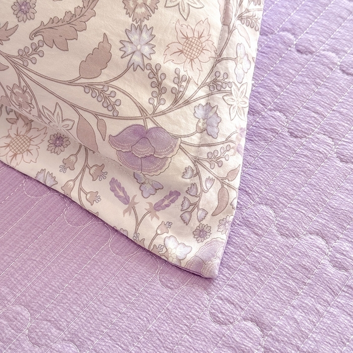 91家纺网 家纺一手货源 找家纺 韩约家纺 2025新款全棉纯棉镂空双色刺绣花边法式床盖款棉麻四件套 若彩