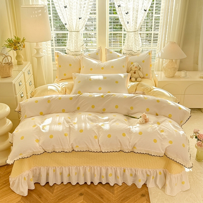 91家纺网 家纺一手货源 找家纺 韩约家纺 2025新款全棉纯棉镂空双色刺绣花边法式床盖款棉麻四件套 波波奶油黄