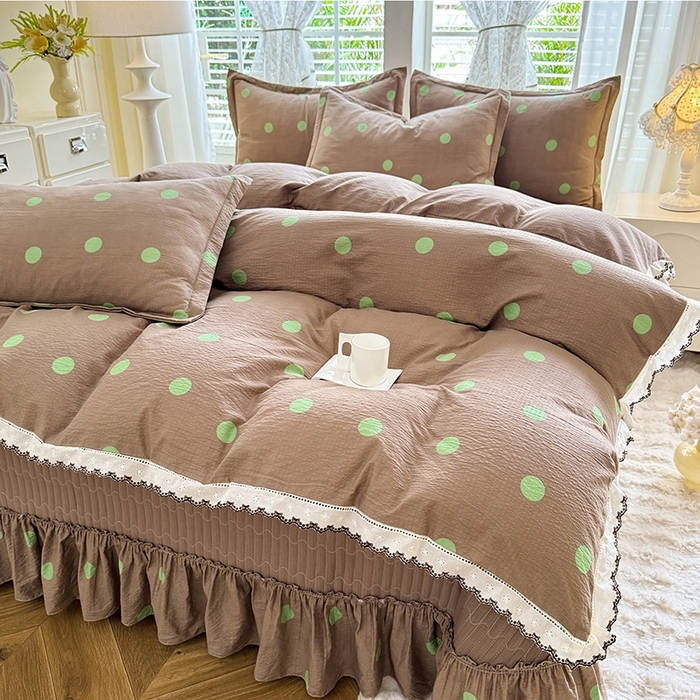 91家纺网 家纺一手货源 找家纺 韩约家纺 2025新款全棉纯棉镂空双色刺绣花边法式床盖款棉麻四件套 波波绿