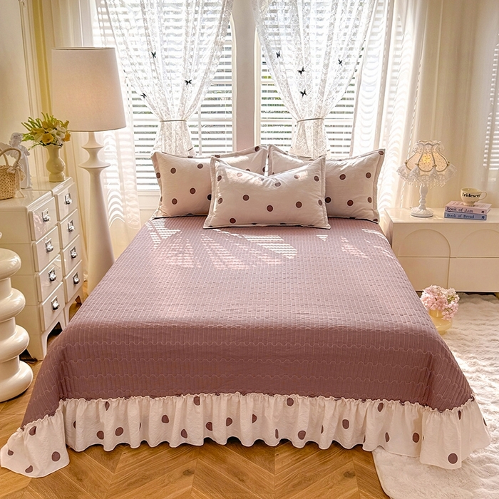 91家纺网 家纺一手货源 找家纺 韩约家纺 2025新款全棉纯棉镂空双色刺绣花边法式床盖款棉麻四件套 波波咖