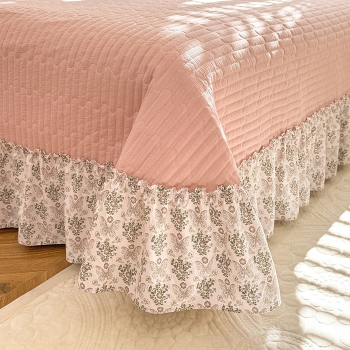 91家纺网 家纺一手货源 找家纺 韩约家纺 2025新款全棉纯棉镂空双色刺绣花边法式床盖款棉麻四件套 蝶语香