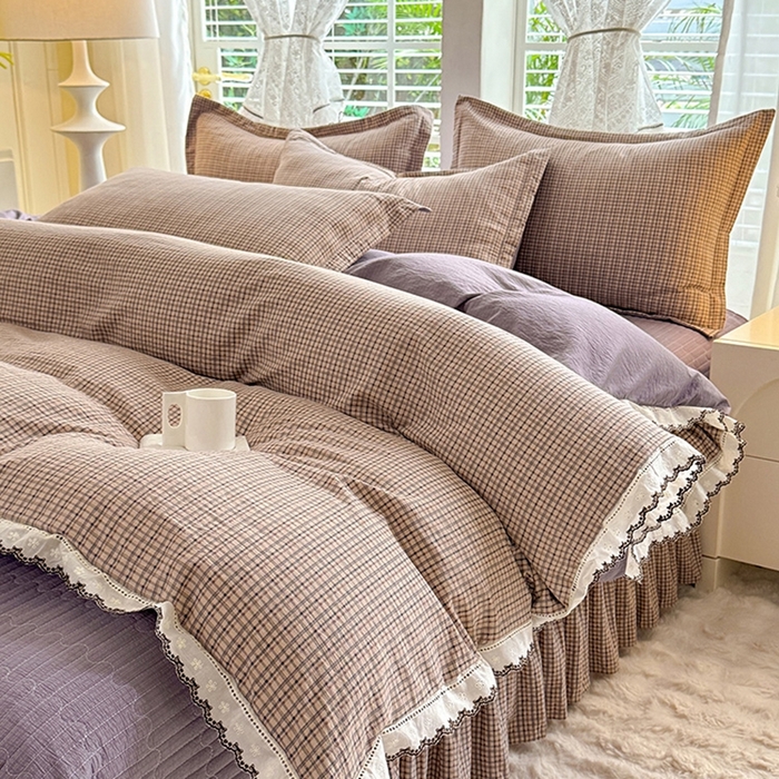 91家纺网 家纺一手货源 找家纺 韩约家纺 2025新款全棉纯棉镂空双色刺绣花边法式床盖款棉麻四件套 简熙