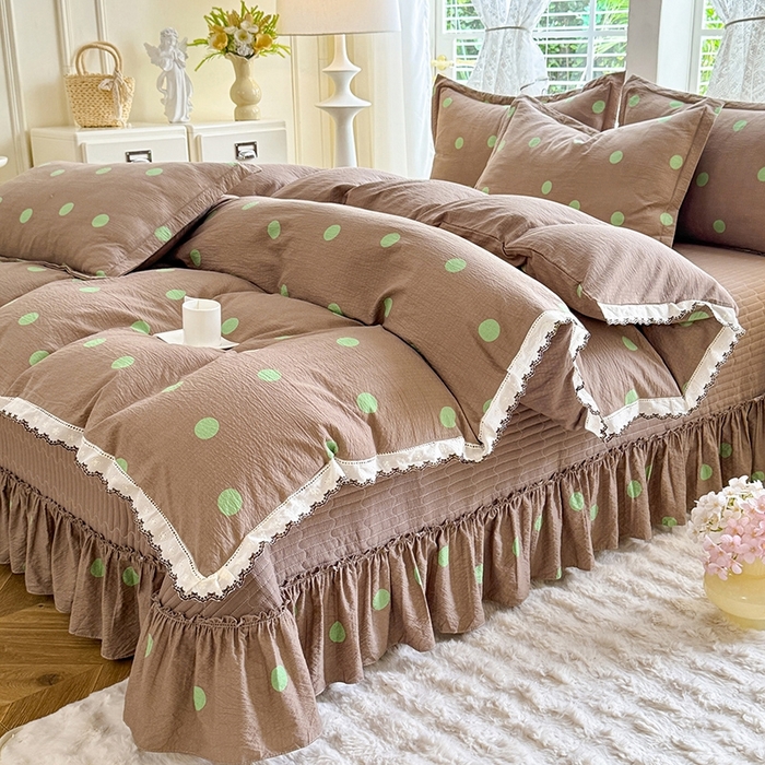 91家纺网 家纺一手货源 找家纺 韩约家纺 2025新款全棉纯棉镂空双色刺绣花边法式床盖款棉麻四件套 波波绿