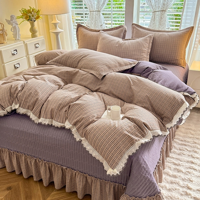 91家纺网 家纺一手货源 找家纺 韩约家纺 2025新款全棉纯棉镂空双色刺绣花边法式床盖款棉麻四件套 简熙