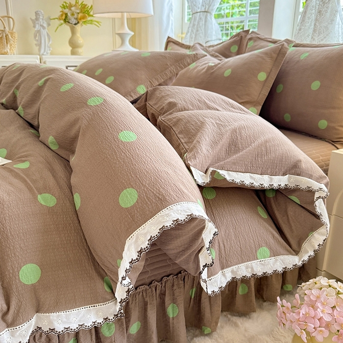 91家纺网 家纺一手货源 找家纺 韩约家纺 2025新款全棉纯棉镂空双色刺绣花边法式床盖款棉麻四件套 波波绿