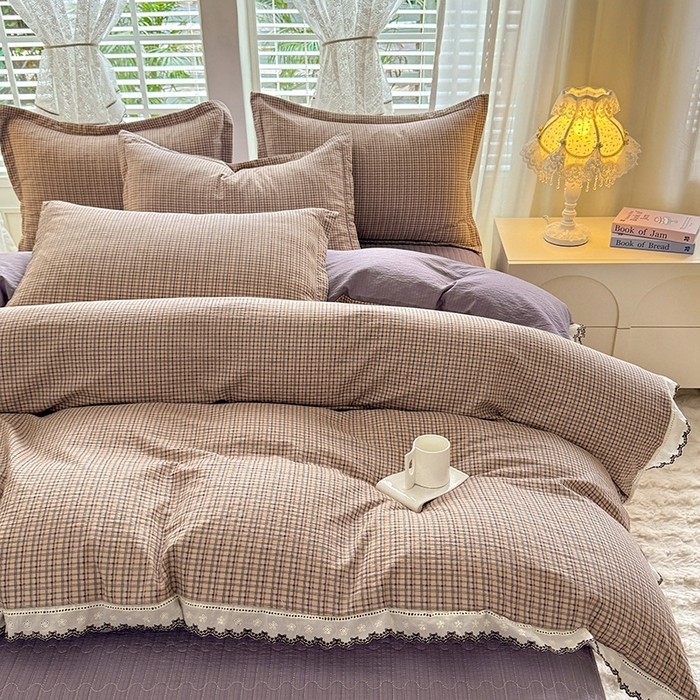 91家纺网 家纺一手货源 找家纺 韩约家纺 2025新款全棉纯棉镂空双色刺绣花边法式床盖款棉麻四件套 简熙