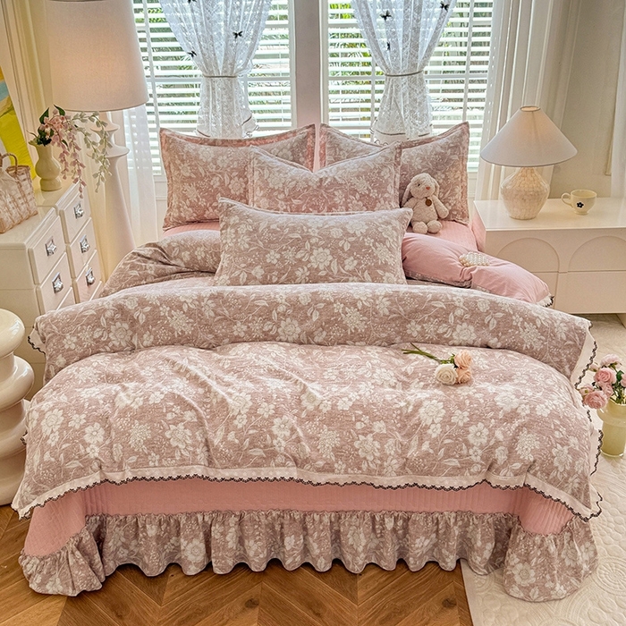 91家纺网 家纺一手货源 找家纺 韩约家纺 2025新款全棉纯棉镂空双色刺绣花边法式床盖款棉麻四件套 朵媞