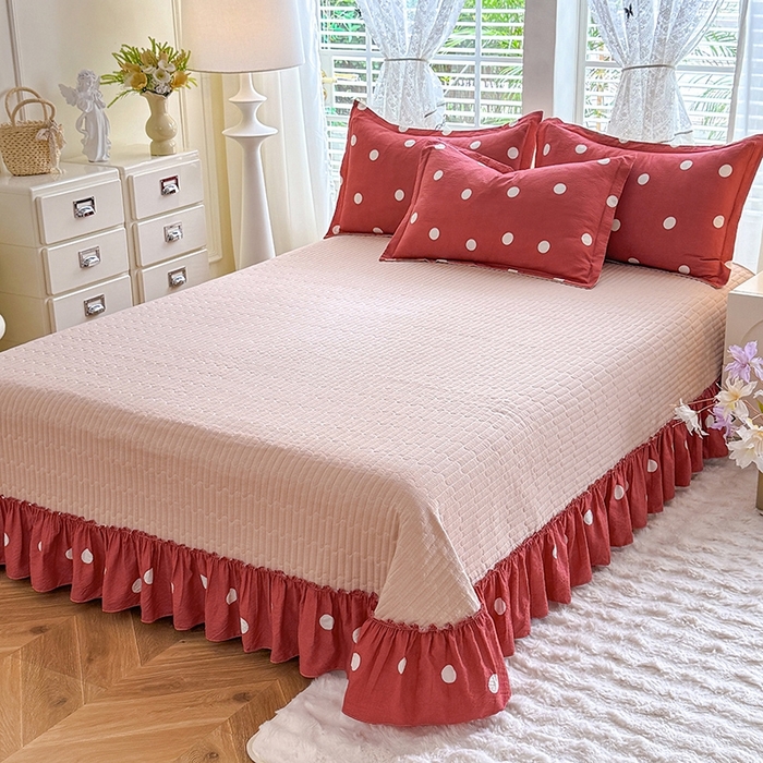 91家纺网 家纺一手货源 找家纺 韩约家纺 2025新款全棉纯棉镂空双色刺绣花边法式床盖款棉麻四件套 波波玫红