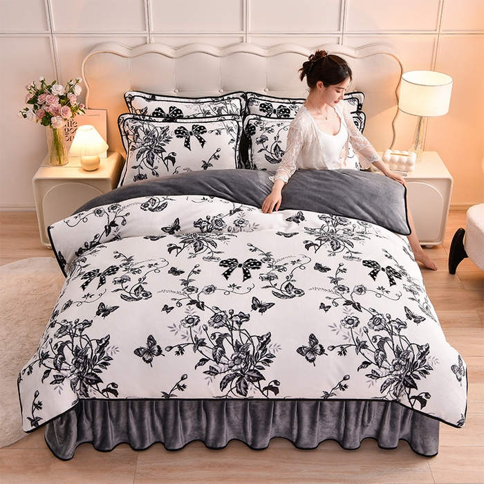 91家纺网 家纺一手货源 找家纺 绒宴2025新230克特厚款印花牛奶绒单被套法莱绒金貂被套单件 似水流年