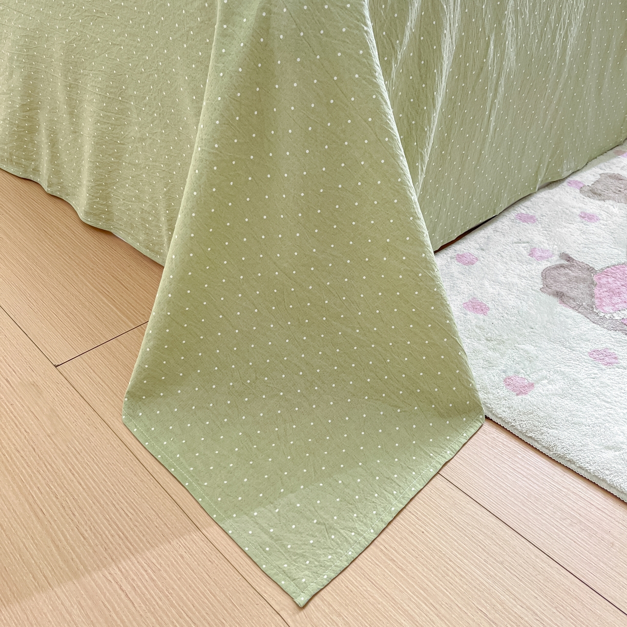 91家纺网 家纺一手货源 找家纺 格真 2025秋冬新款110克高克重提花加厚皱皱纱双层纱四件套双面印花 腊肠狗-抹茶