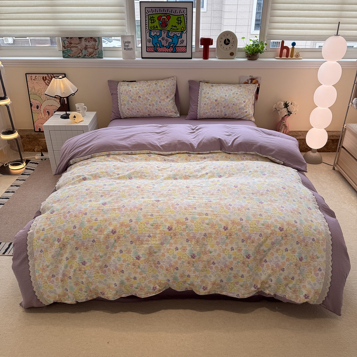 91家纺网 家纺一手货源 找家纺 水墨江南 2025新款云感皱皱纱全棉花边四件套-场景二 花边款-花雨