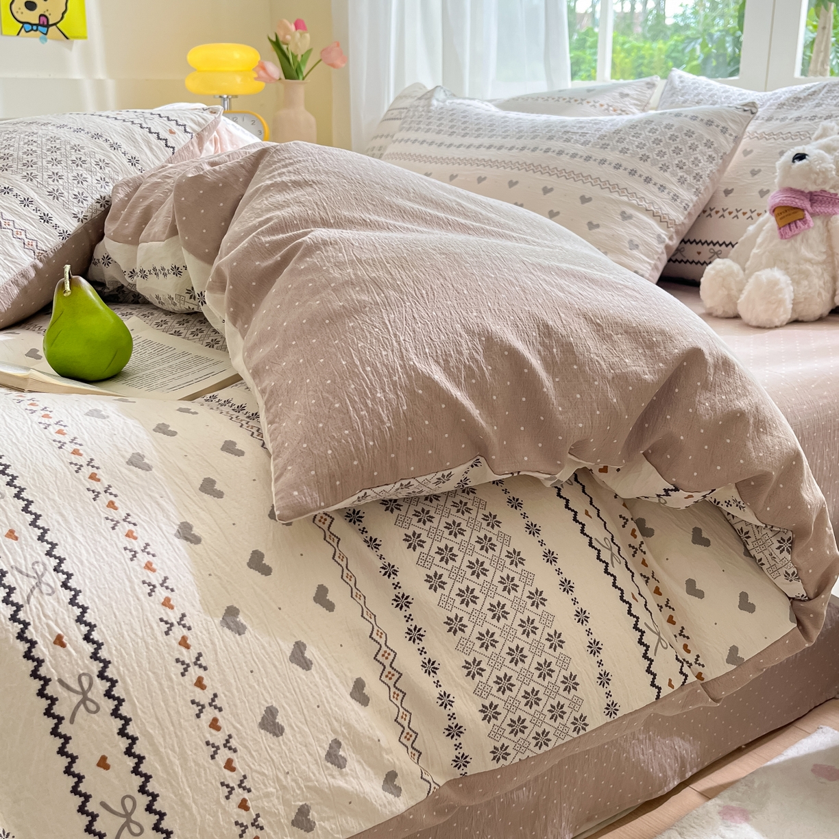 91家纺网 家纺一手货源 找家纺 格真 2025秋冬新款110克高克重提花加厚皱皱纱双层纱四件套双面印花 波西米亚