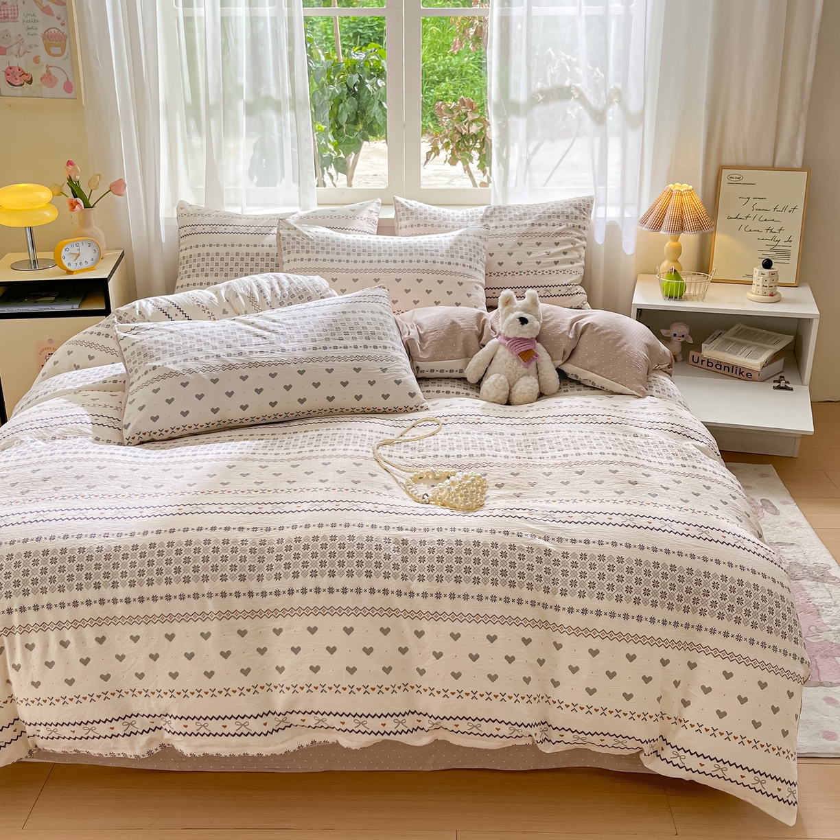 91家纺网 家纺一手货源 找家纺 格真 2025秋冬新款110克高克重提花加厚皱皱纱双层纱四件套双面印花 波西米亚