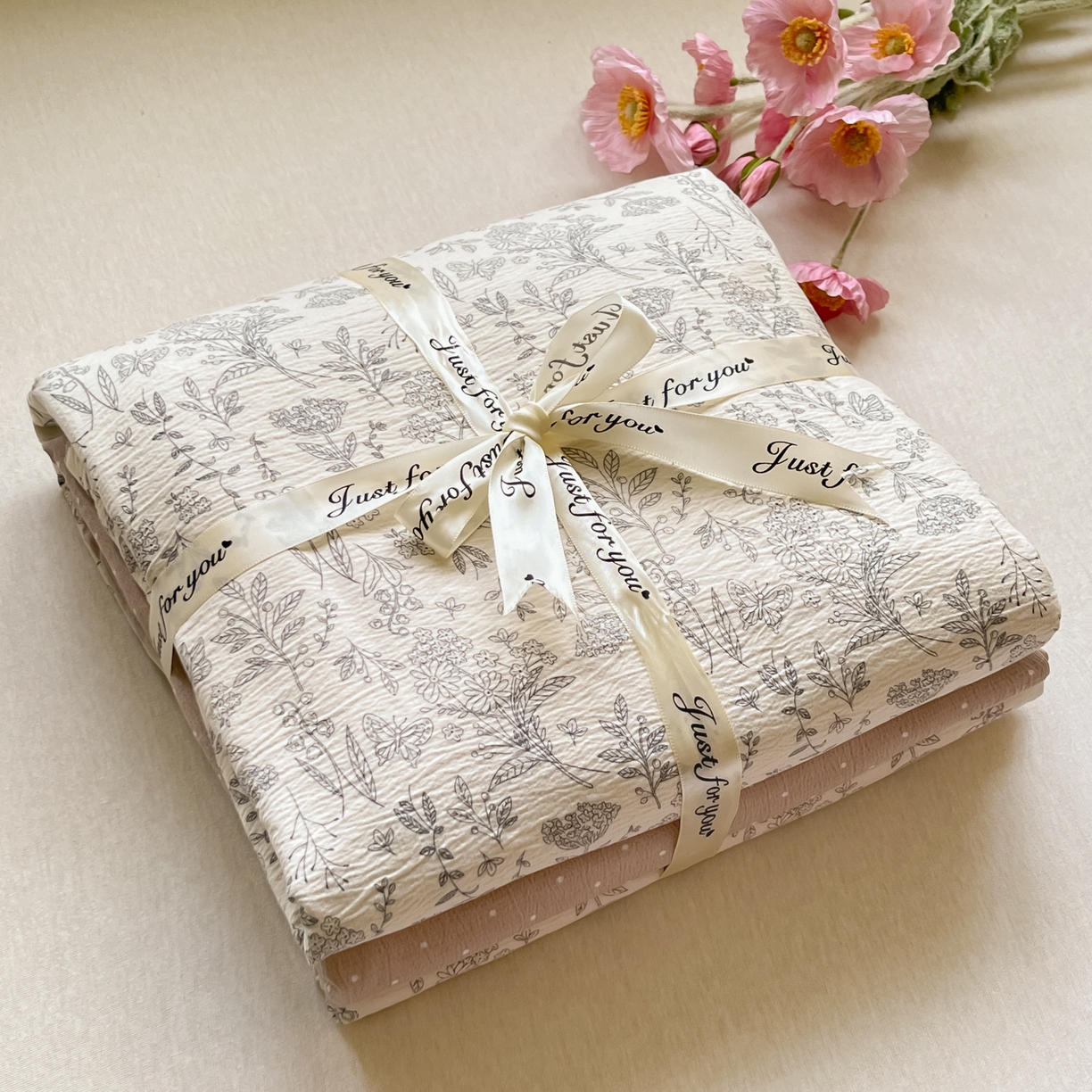 91家纺网 家纺一手货源 找家纺 格真 2025秋冬新款110克高克重提花加厚皱皱纱双层纱四件套双面印花 草木集黄