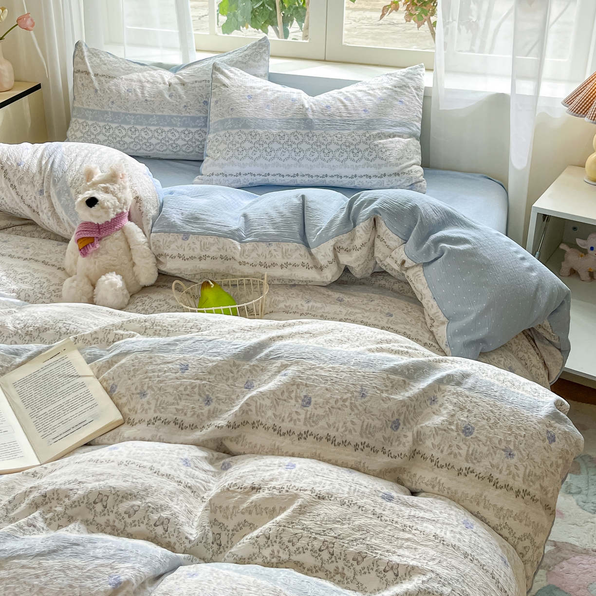 91家纺网 家纺一手货源 找家纺 格真 2025秋冬新款110克高克重提花加厚皱皱纱双层纱四件套双面印花 蝴蝶印记