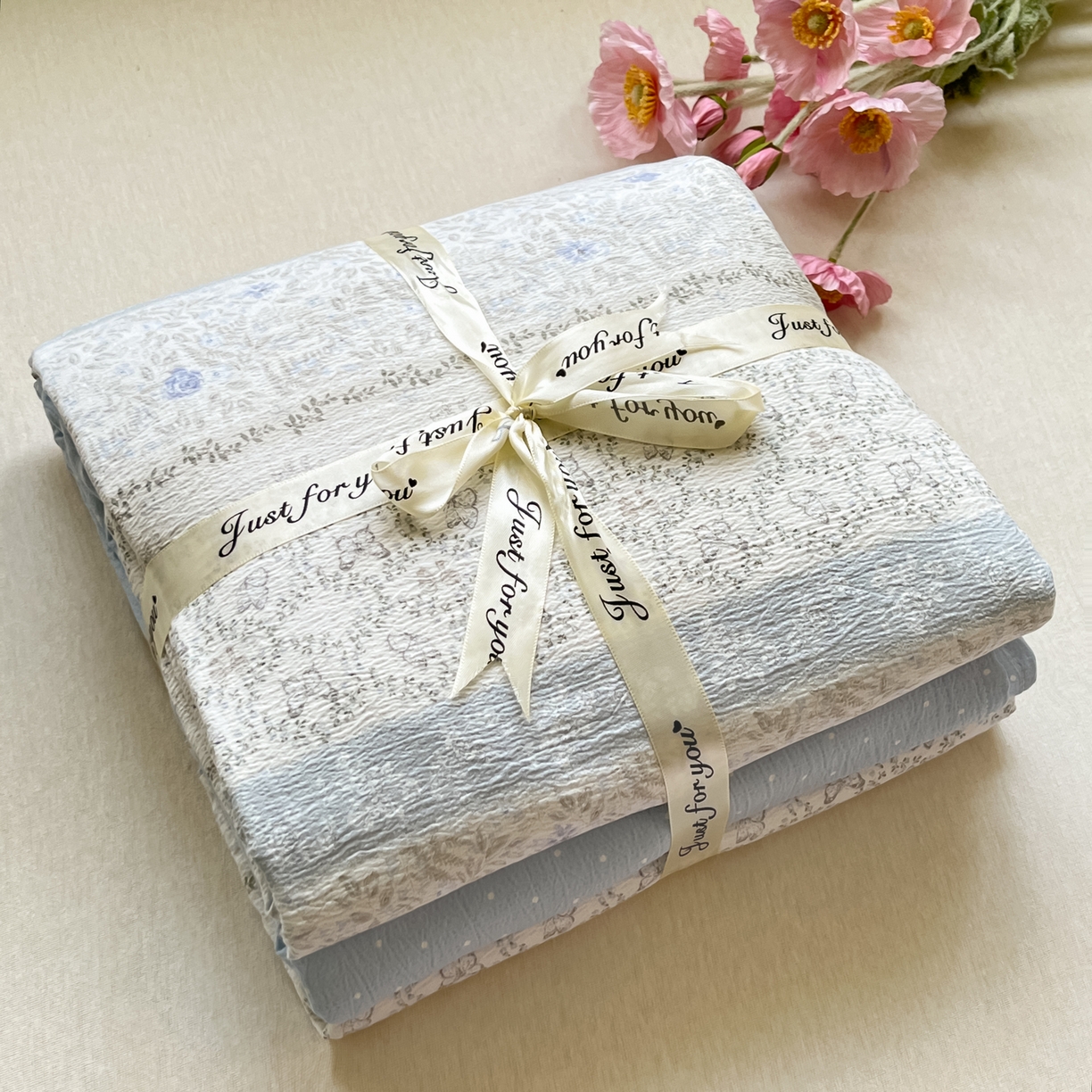 91家纺网 家纺一手货源 找家纺 格真 2025秋冬新款110克高克重提花加厚皱皱纱双层纱四件套双面印花 蝴蝶印记