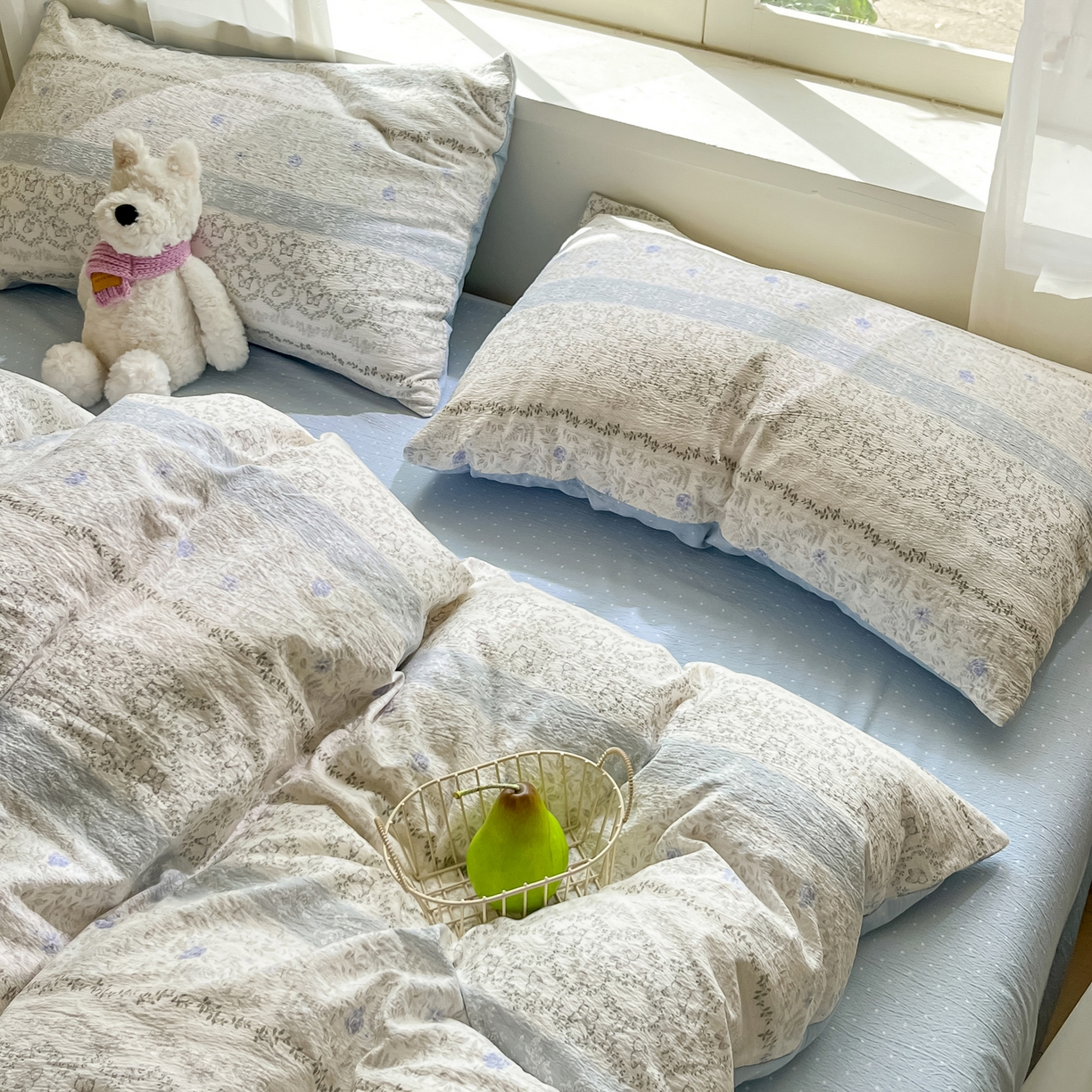 91家纺网 家纺一手货源 找家纺 格真 2025秋冬新款110克高克重提花加厚皱皱纱双层纱四件套双面印花 蝴蝶印记