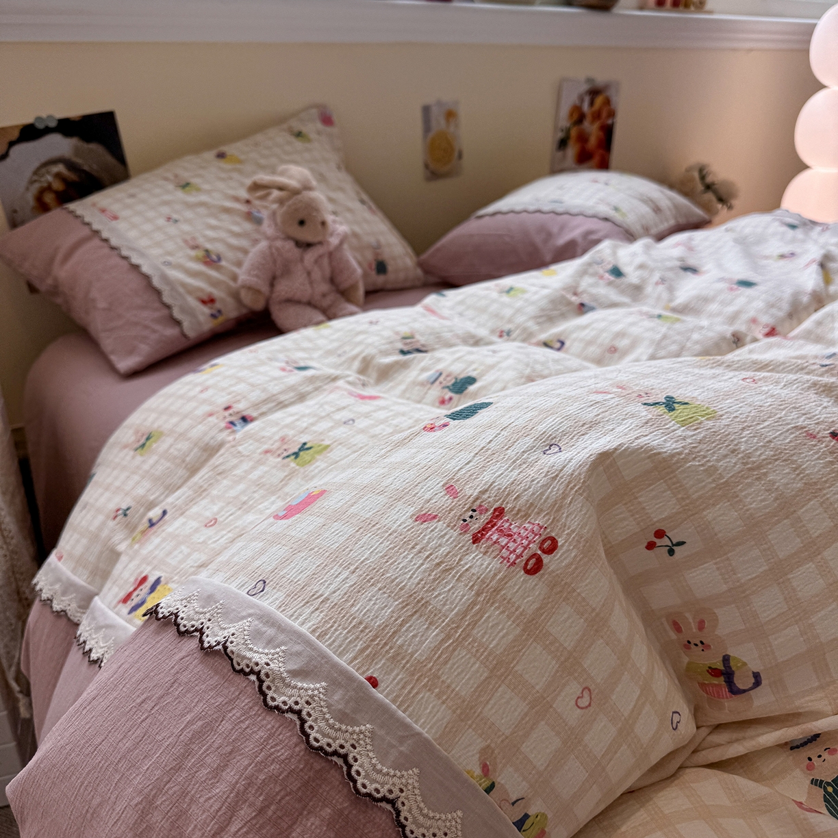 水墨江南 2025新款云感皱皱纱全棉花边四件套-场景二 花边款-兔宝宝