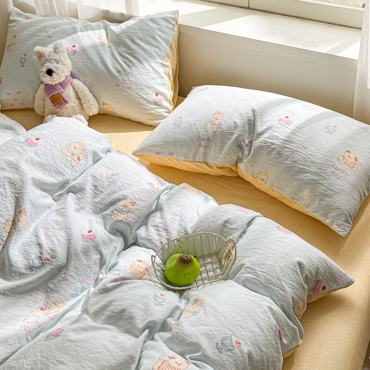 91家纺网 家纺一手货源 找家纺 格真 2025秋冬新款110克高克重提花加厚皱皱纱双层纱四件套双面印花 西高地