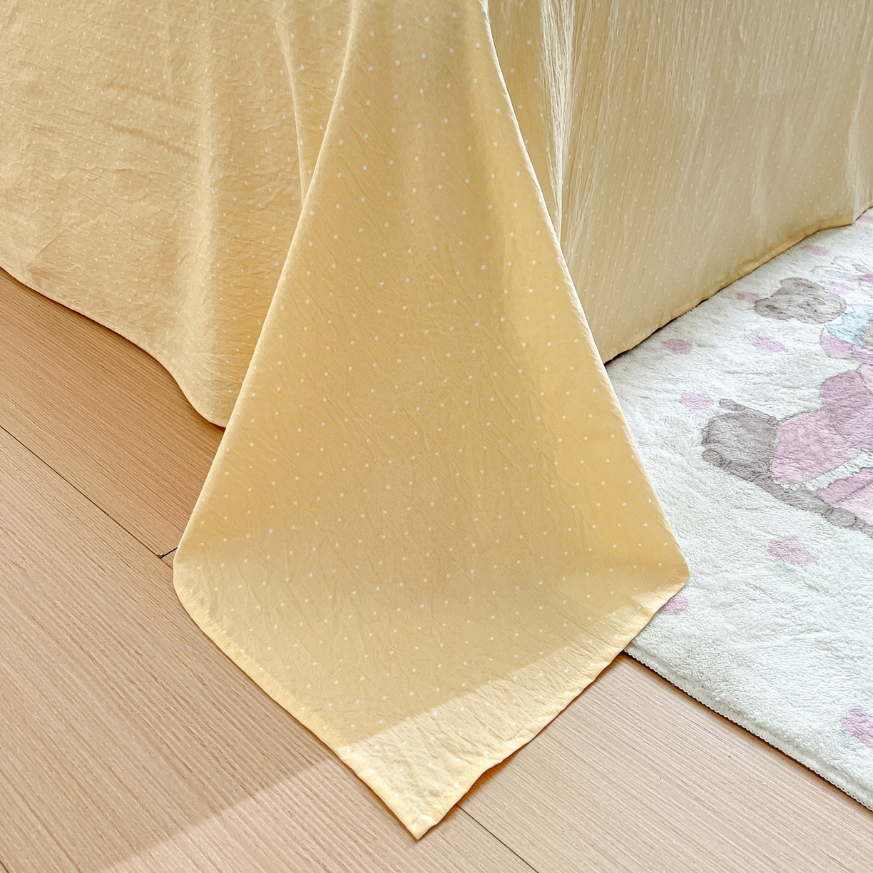 91家纺网 家纺一手货源 找家纺 格真 2025秋冬新款110克高克重提花加厚皱皱纱双层纱四件套双面印花 西高地