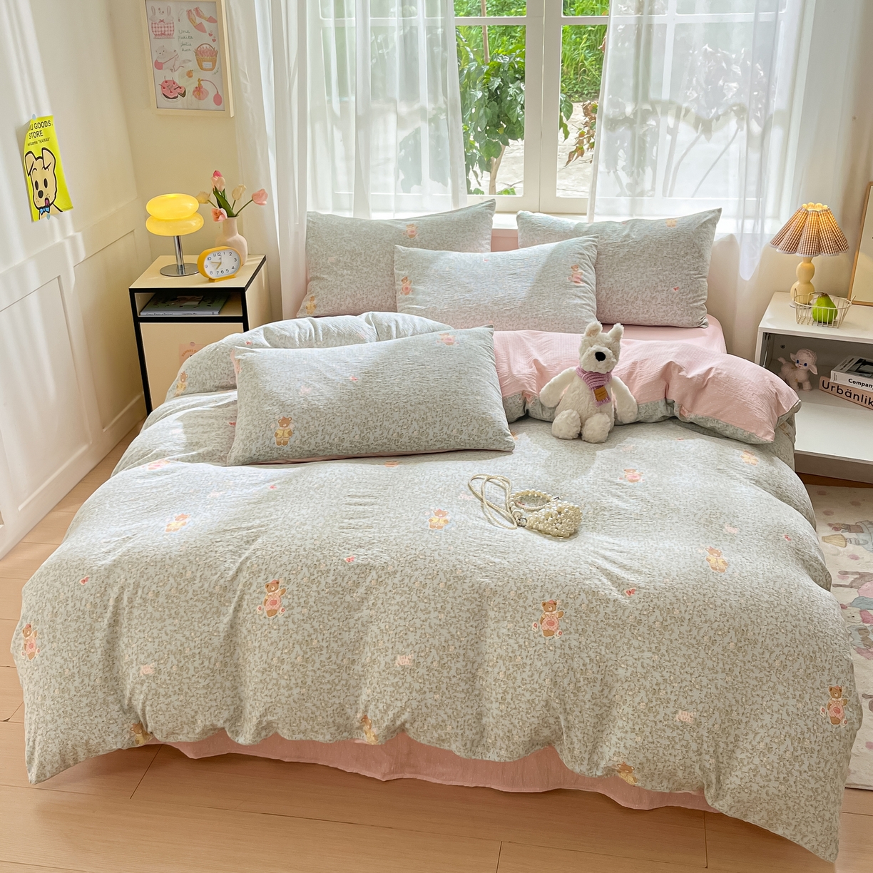 91家纺网 家纺一手货源 找家纺 格真 2025秋冬新款110克高克重提花加厚皱皱纱双层纱四件套双面印花 香草熊