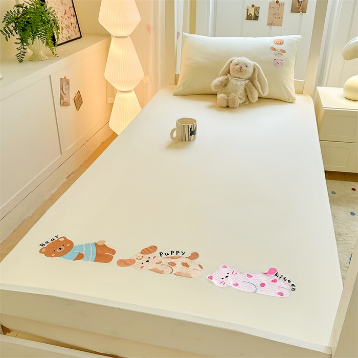 91家纺网 家纺一手货源 找家纺 灰鲸 2025新款全棉刺绣床笠-懒懒小憩学生床系列 懒懒小憩-白