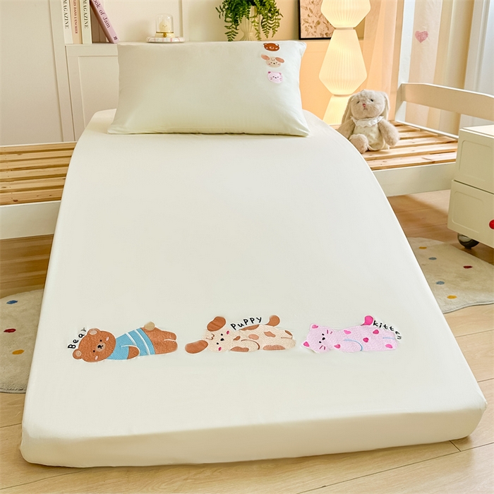 91家纺网 家纺一手货源 找家纺 灰鲸 2025新款全棉刺绣床笠-懒懒小憩学生床系列 懒懒小憩-白